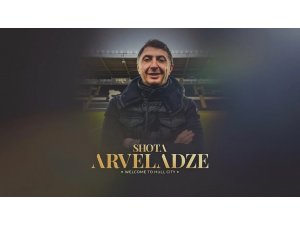 Hull City, takımın başına Shota Arveladze’yi getirdi