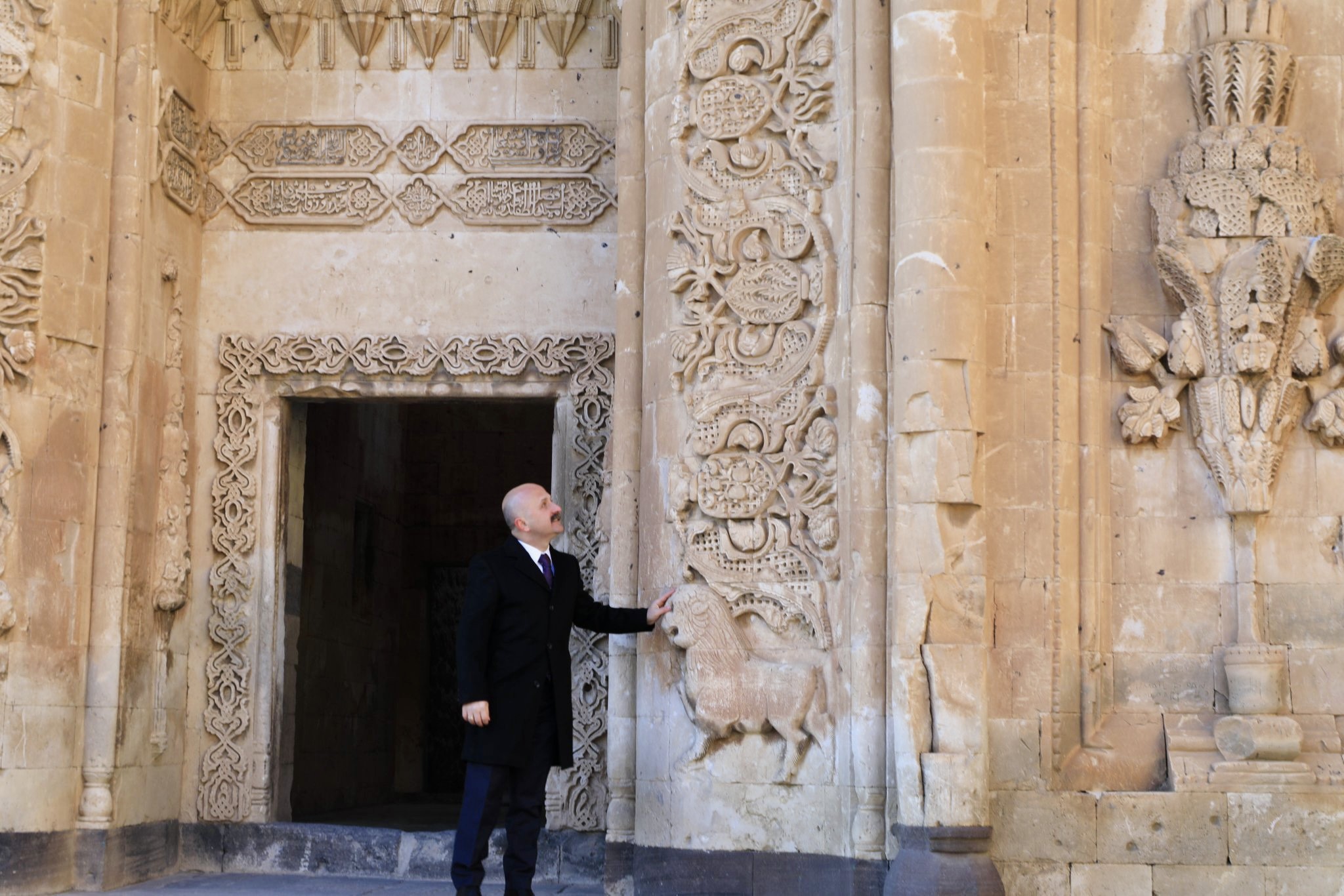 İshak Paşa Sarayı, 295 bin ziyaretçiyle tüm zamanların ziyaretçi rekorunu kırdı