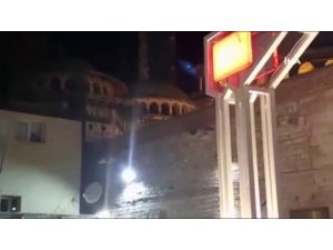 Taksim Camii inşaatında yangın paniği