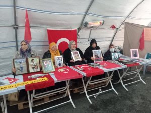 HDP önündeki ailelerin evlat nöbeti 102’nci gününde