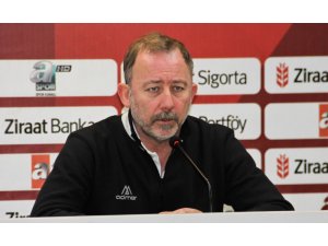 Sergen Yalçın: “Türkiye Kupası’na değer veriyoruz”