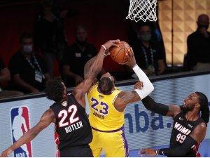 NBA’de Lakers adım adım şampiyonluğa