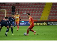 Spor Toto Süper Lig: Kayserispor: 0 - Medipol Başakşehir: 0 (İlk yarı)