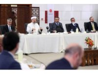 Diyanet İşleri Başkanı Erbaş, Diyanet-İlahiyat-MEB İstişare Heyeti Toplantısı’na katıldı