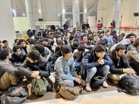 Ağrı'da göçmenlerin sınır dışı edilmesi çalışmaları sürüyor