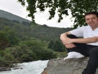 Duayen gazeteci Türkez:Manas’ta koca yürekli bir dadaş