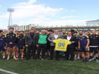 Başkan Karadoğan’dan Onvo Ağrı Spor’a ziyaret