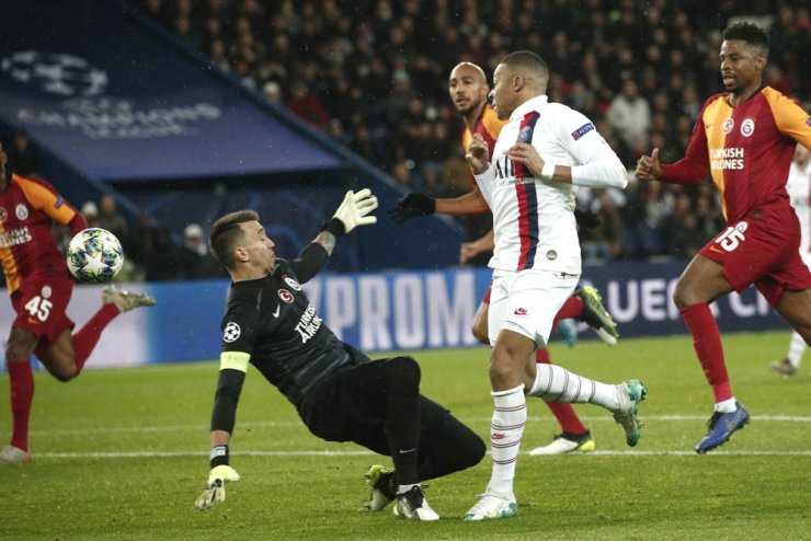 UEFA Şampiyonlar Ligi: Paris Saint-Germain: 5 - Galatasaray: 0
