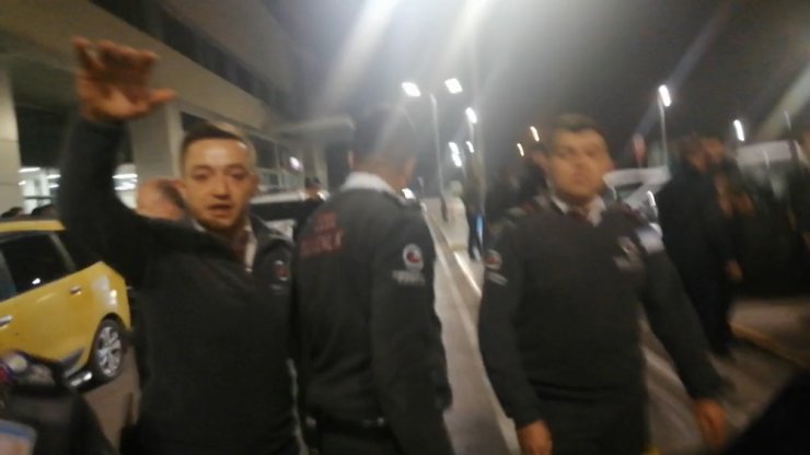 Isparta Şehir Hastanesi’nde özel güvenlikçiler, gazeteciye saldırdı
