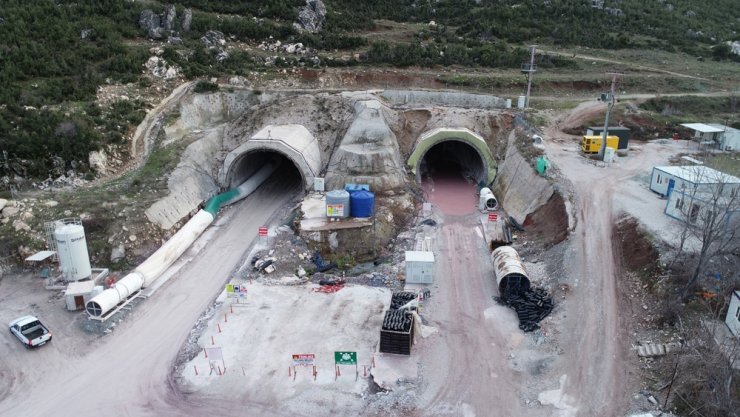 Ege’nin dev projesi ‘Honaz Tüneli’nde sona yaklaşıldı