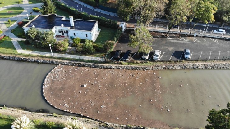 İstanbul’da yağmurdan sonra şoke eden görüntü: denize çöp aktı