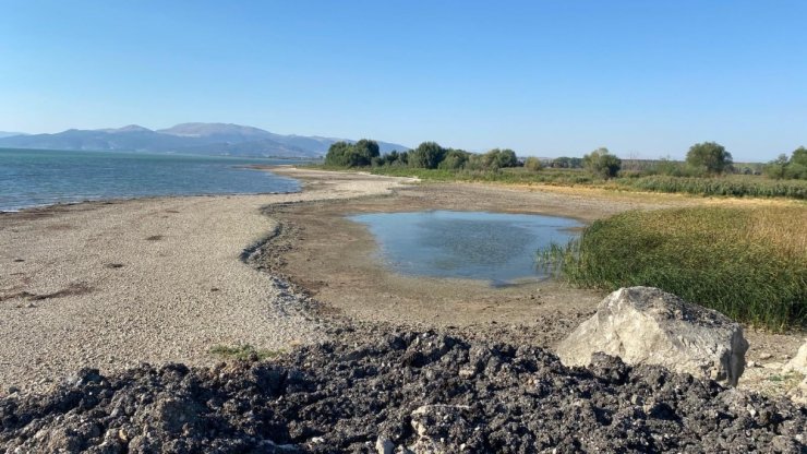 Eğirdir Gölü’nün su seviyesi son 3 yılda 1 metre 55 santim azaldı