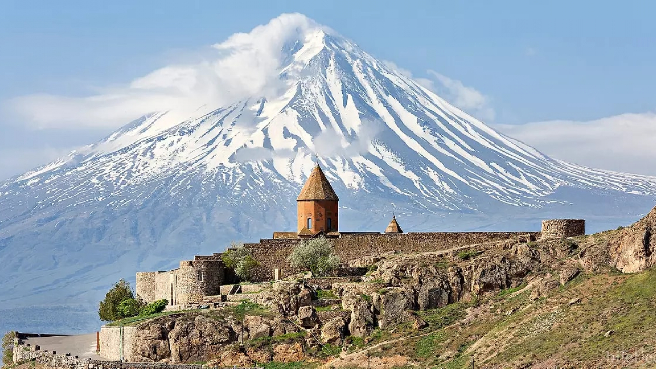 Ağrı'nın Lezzet Durağı: Meşhur Yiyecekleri ve Tatlıları ile Tanışın!