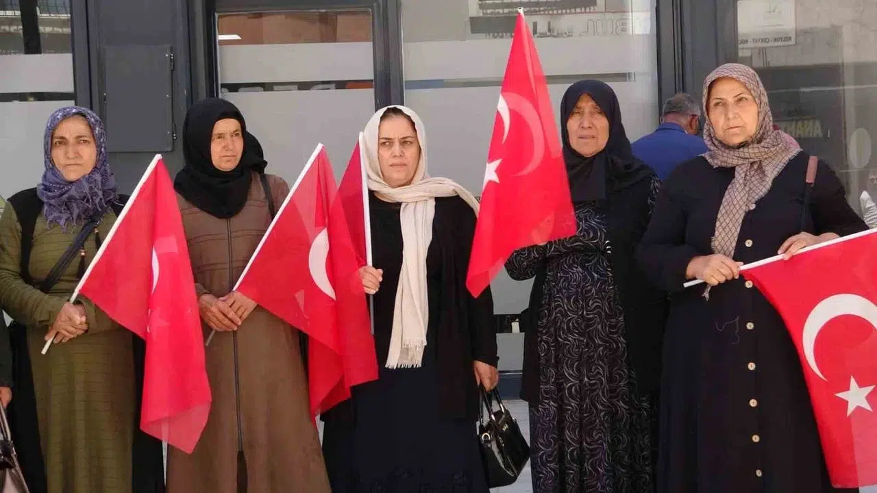 Aileler terörsüz Türkiye umuduyla şehit haberlerine son verilmesini istiyor