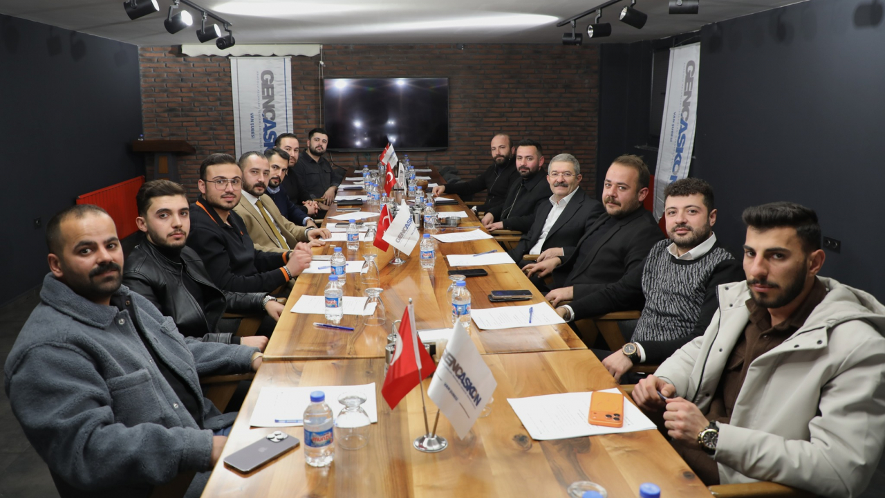 Başkan Takva’dan Genç Girişimcilere İlham Veren Söyleşi