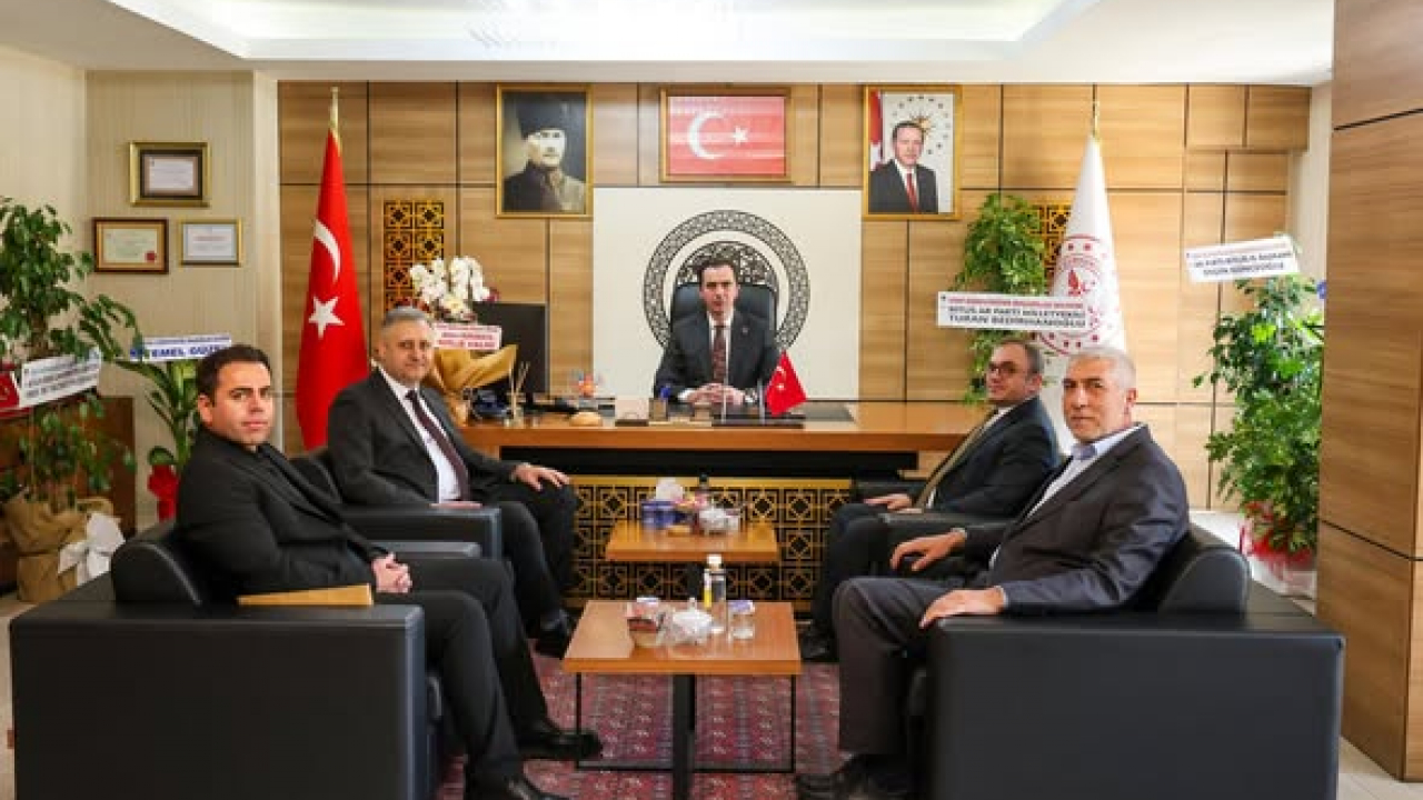 Bitlis Valisi Karakaya’dan İl Sağlık Müdürü Ergene’ye İade-i Ziyaret