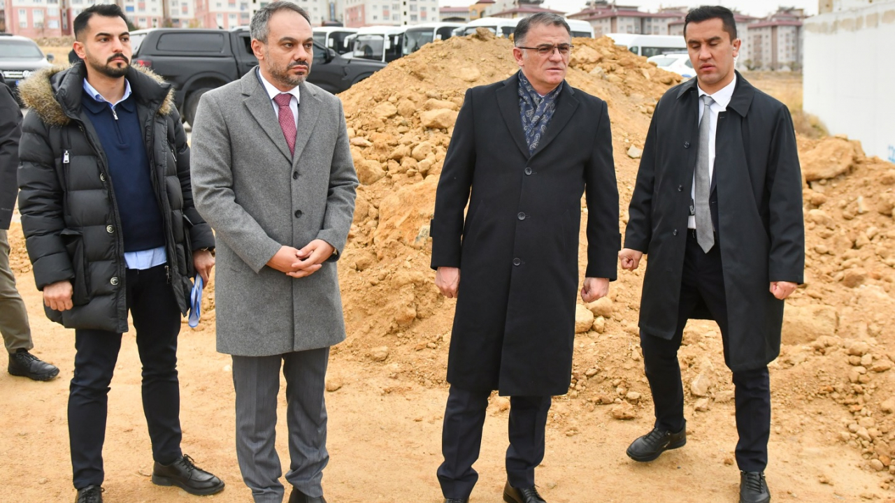 Edremit’te Eğitim Yatırımları Hızla Sürüyor