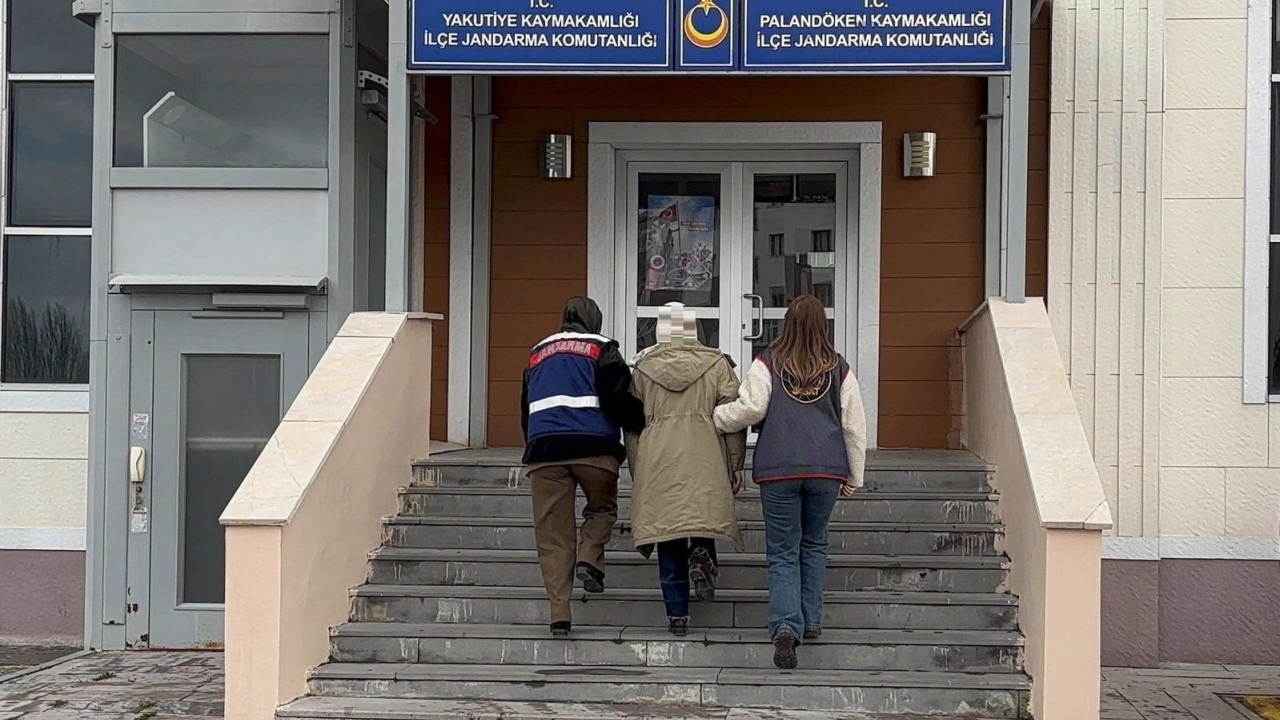 Erzurum'da FETÖ/PDY üyesi 2 şahıs yakalandı, biri cezaevine sevk edildi