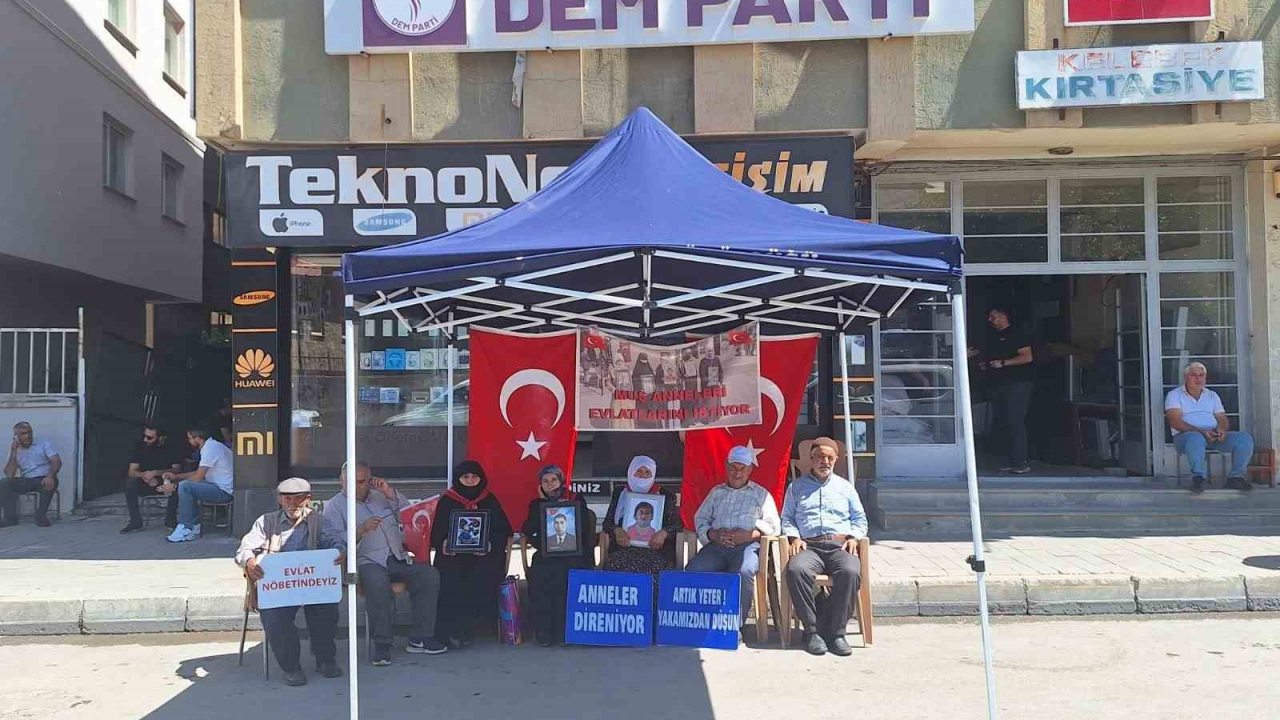 Evlat Nöbetinde Ailelerin Umudu Terörsüz Türkiye ile Yükseldi