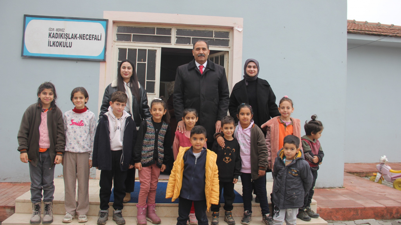 Iğdır İl Millî Eğitim Müdürü Aziz Gün’den Merkeze Bağlı Köy Okullarına Ziyaret