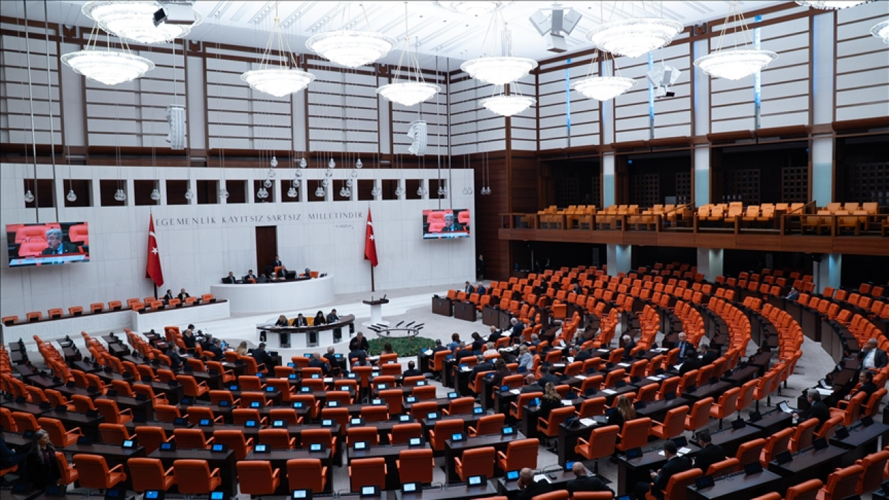 Mecliste kesintisiz bütçe görüşmeleri başlıyor