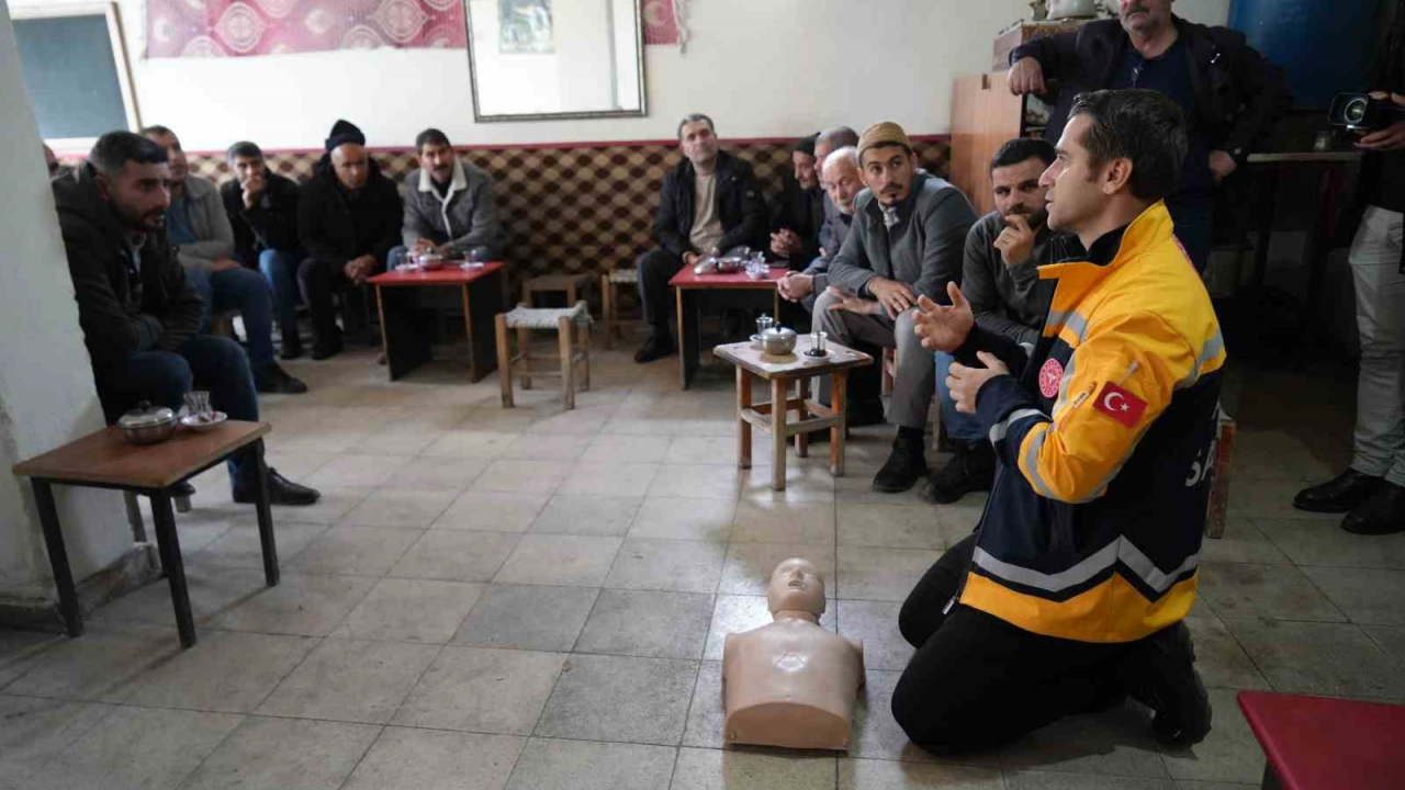 Muş'ta köylere ilk yardım eğitimi: Acil durumlarda hayat kurtaracak beceriler kazandırılıyor