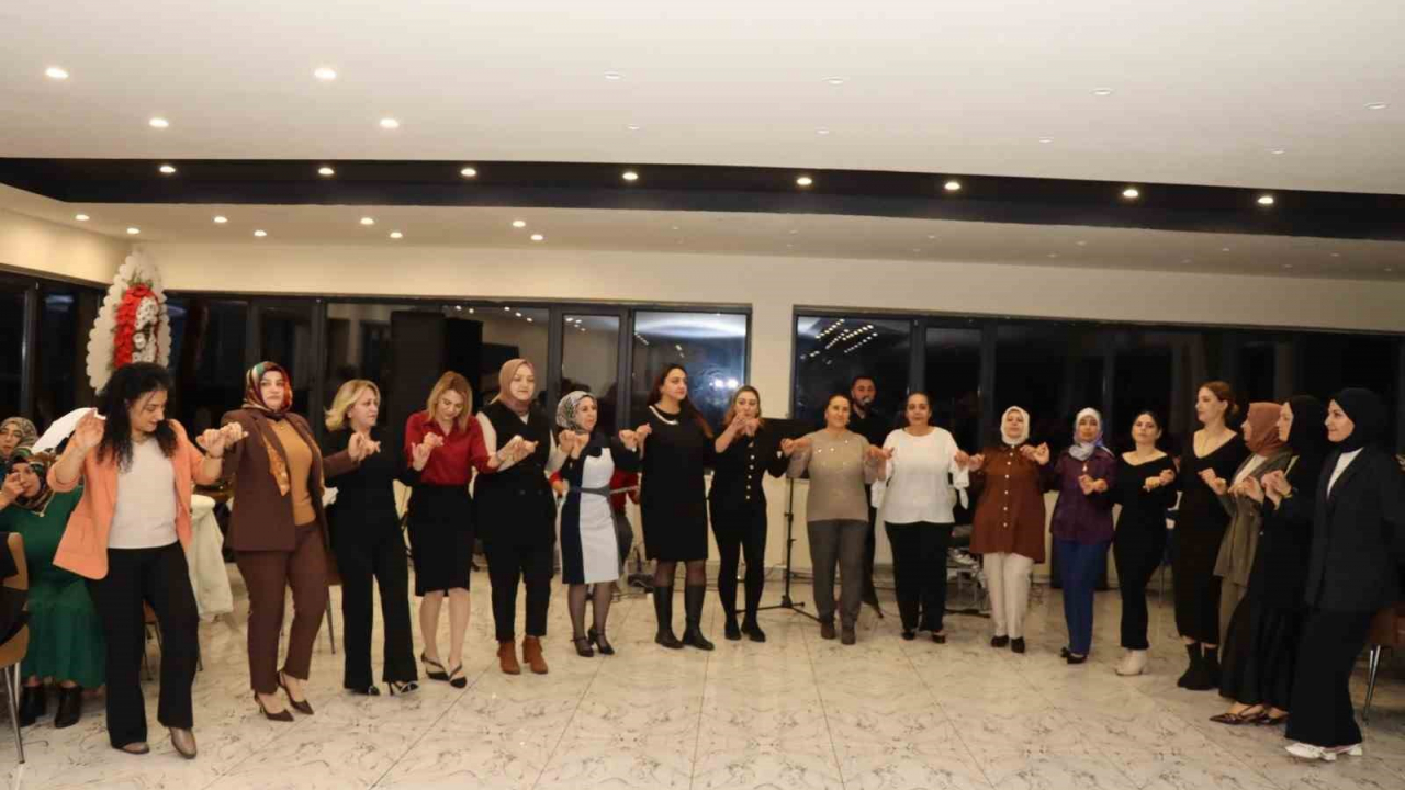 Oltu'da Kadınlar Matinası: Eğlence ve Dayanışma Dolu Unutulmaz Gece
