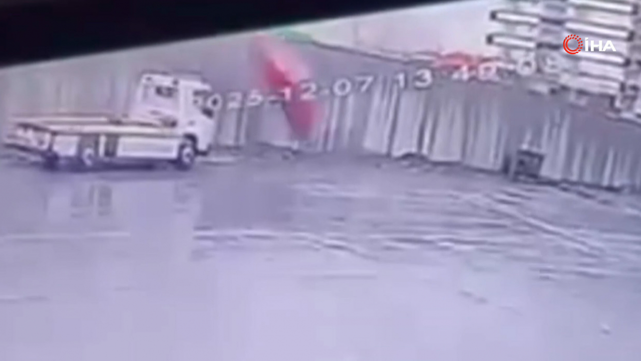 Tatvan'da köprüden düşen otomobilde 2 yaralı: 'ölüm kavşağı' tartışmaları yeniden alevlendi