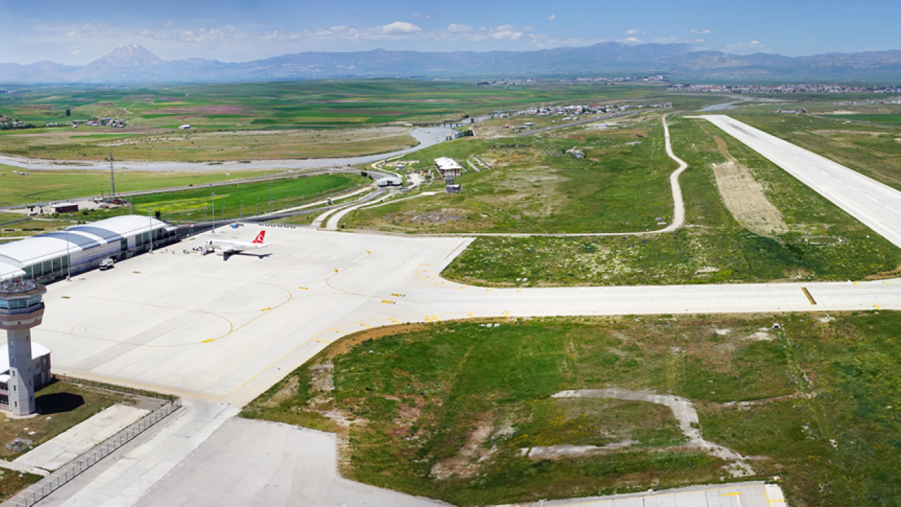 Van’dan Ağrı’ya uçuş servisleri başlıyor