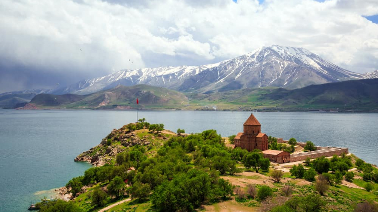 Van Gölü ile İlgili Bilinmesi Gerekenler