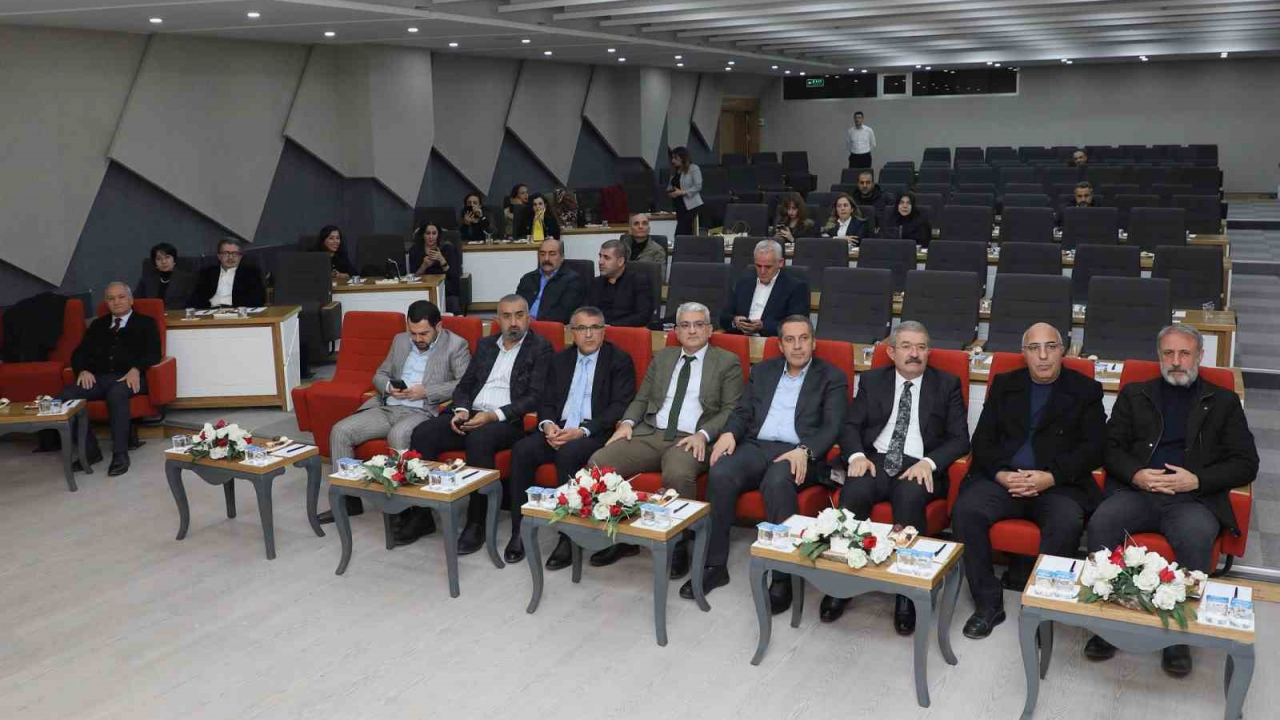 Van TSO'da Hakemler Eğitimi Tamamlandı, Katılımcılara Sertifikaları Verildi