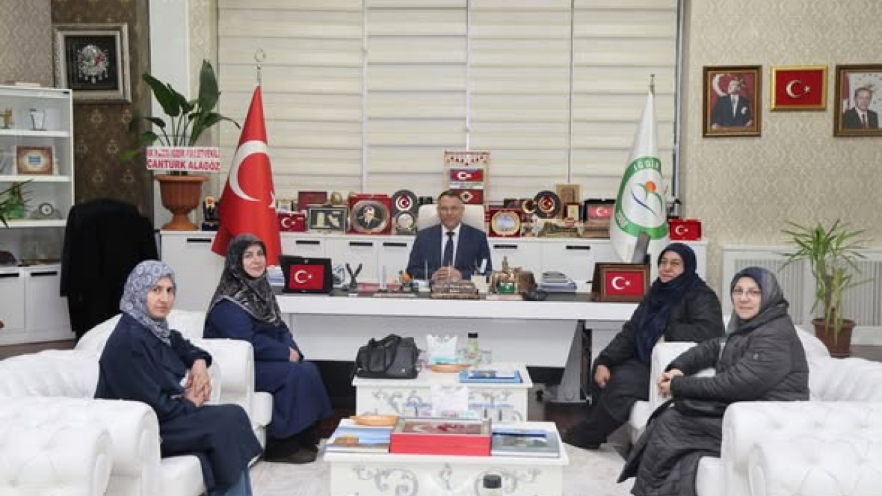 Zehra Ana Derneği’nden Rektör Gürel’e Nezaket Ziyareti