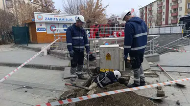 Ağrı’nın en işlek caddesinde bakım mesaisi