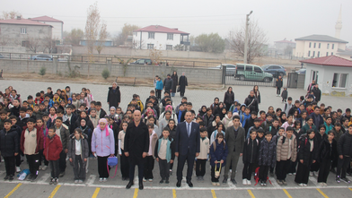 Aziz GÜN’den Enver Bey Ortaokuluna Ziyaret