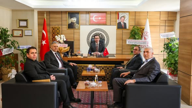 Bitlis Valisi Karakaya’dan İl Sağlık Müdürü Ergene’ye İade-i Ziyaret