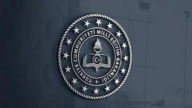 Lise Süresi Hakkında İki Farklı Öneri Masada!