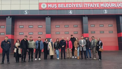 Muş’ta Üniversite Öğrencilerine Uygulamalı İtfaiye Eğitimi