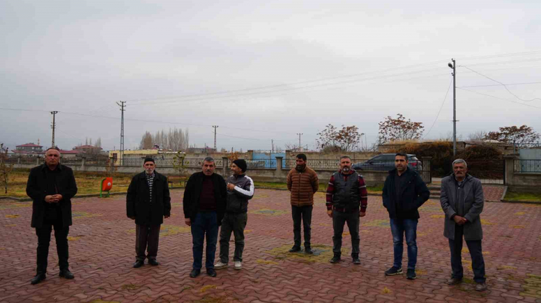 Iğdır'da doğalgaz çalışmaları durduruldu, vatandaşlar yetkililere tepki gösterdi