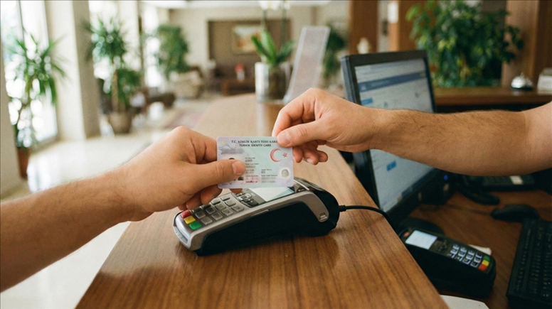 Konaklama tesislerinde kimlik fotokopisi yasağı resmileşti