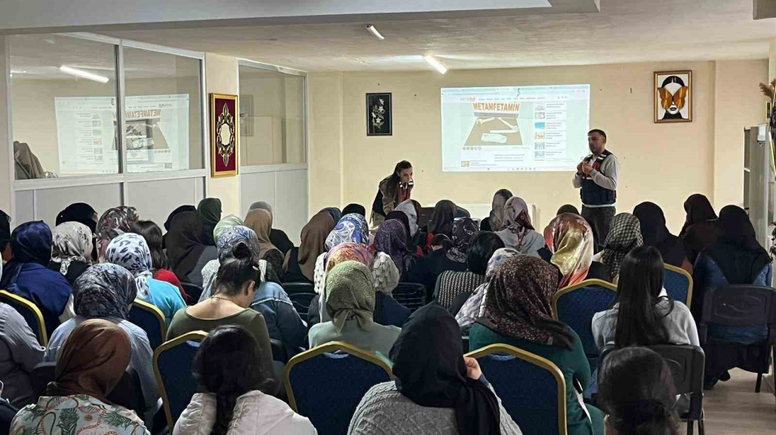 Muş'ta 140 anneye uyuşturucu ile mücadele semineri verildi, bilinçlendirme çalışmaları devam edecek