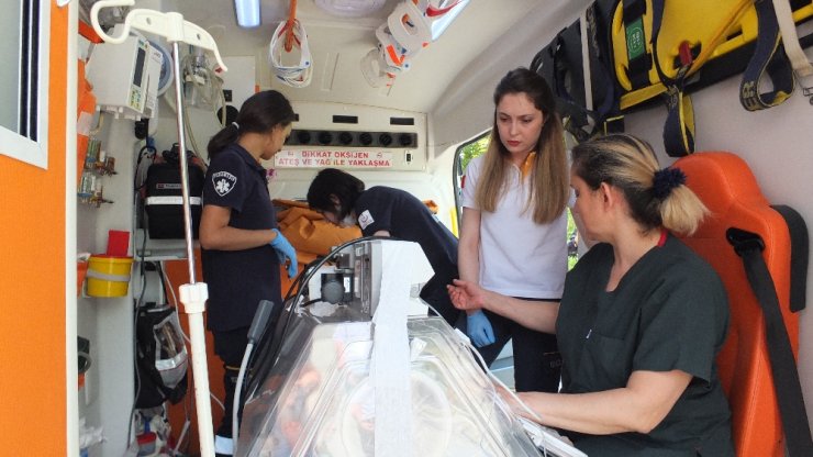 Hava ambulansı 14 günlük bebek için havalandı