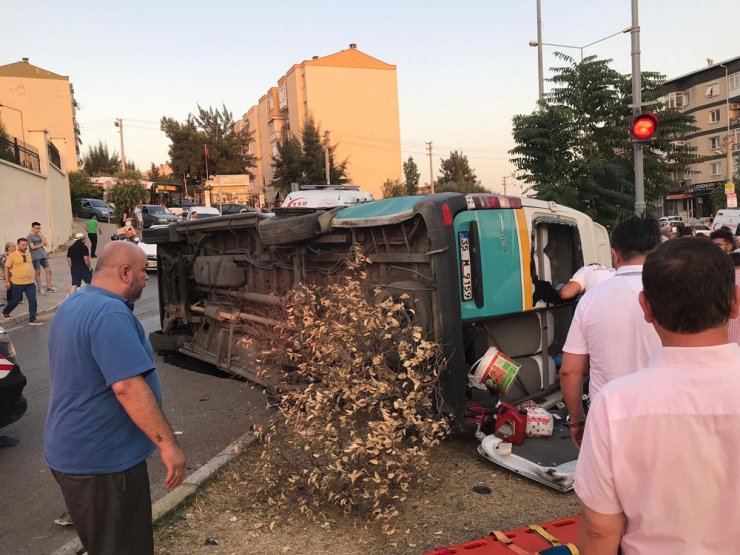 İzmir’de feci kaza: 1 ölü, 8 yaralı