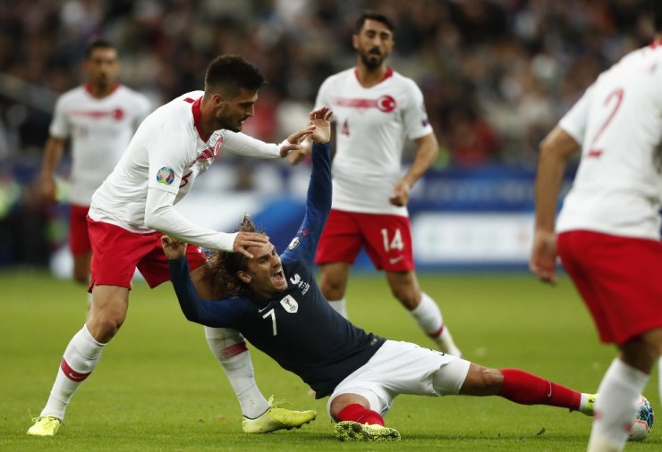EURO 2020 Grup Eleme: Fransa: 0 - Türkiye: 0 (İlk yarı)
