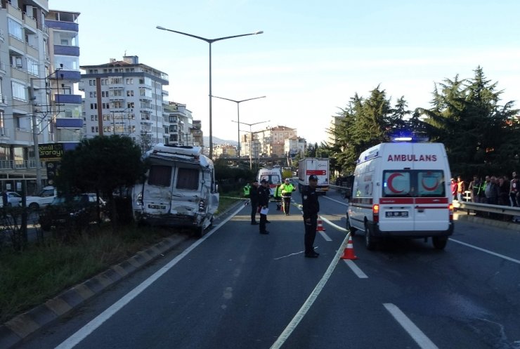Trabzon’da feci kaza: 2 ölü, 20 yaralı