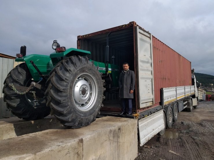 Libya’ya traktör ihracatı başladı