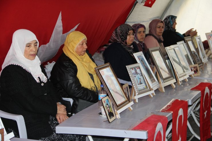 HDP önündeki ailelerin direnişi 177. günde