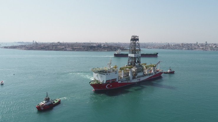 Haydarpaşa Limanı’na yanaşan Fatih sondaj gemisi havadan görüntülendi