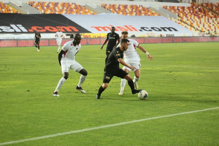 Yeni Malatyaspor, Gençlerbirliği golsüz beraberliği ile tamamlandı
