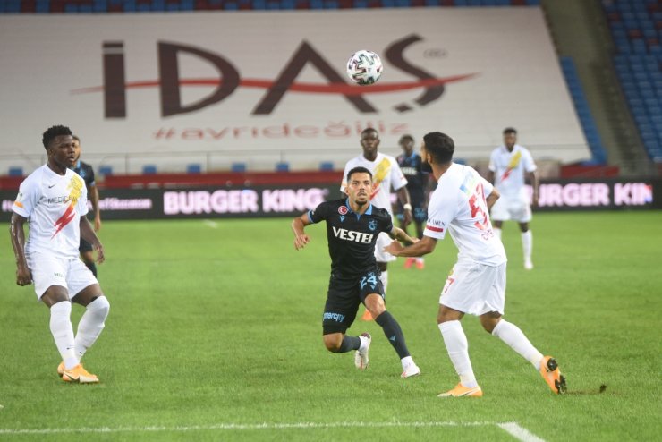 İlk yarı Trabzonspor’un üstünlüğüyle bitti