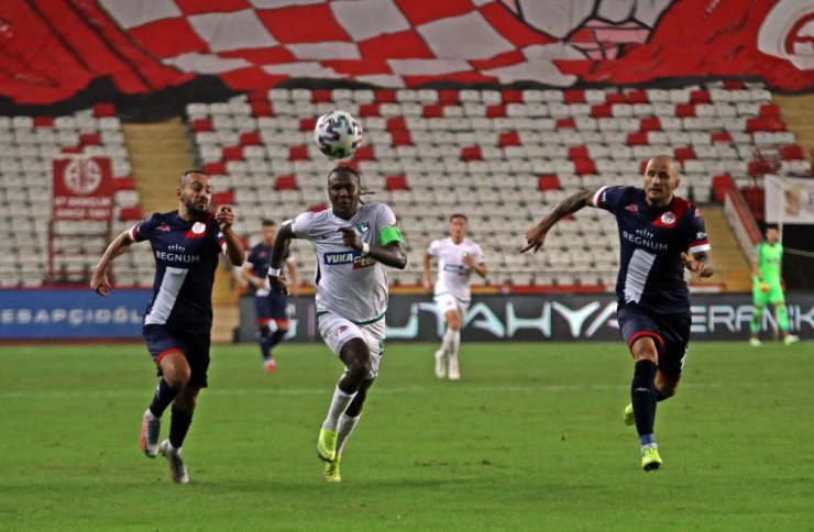 Fraport TAV Antalyaspor, Denizlispor’u 1-0 mağlup etti